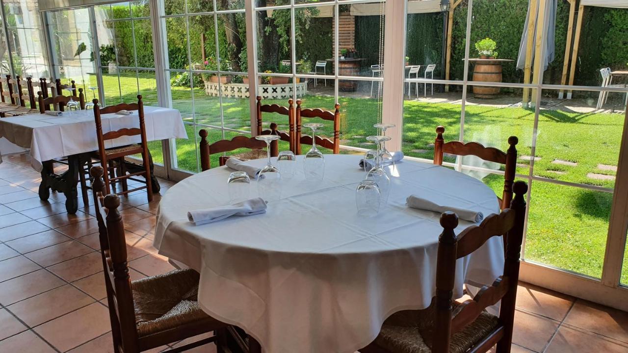 Hotel Restaurant El Bosc Banyeres del Penedes Dış mekan fotoğraf